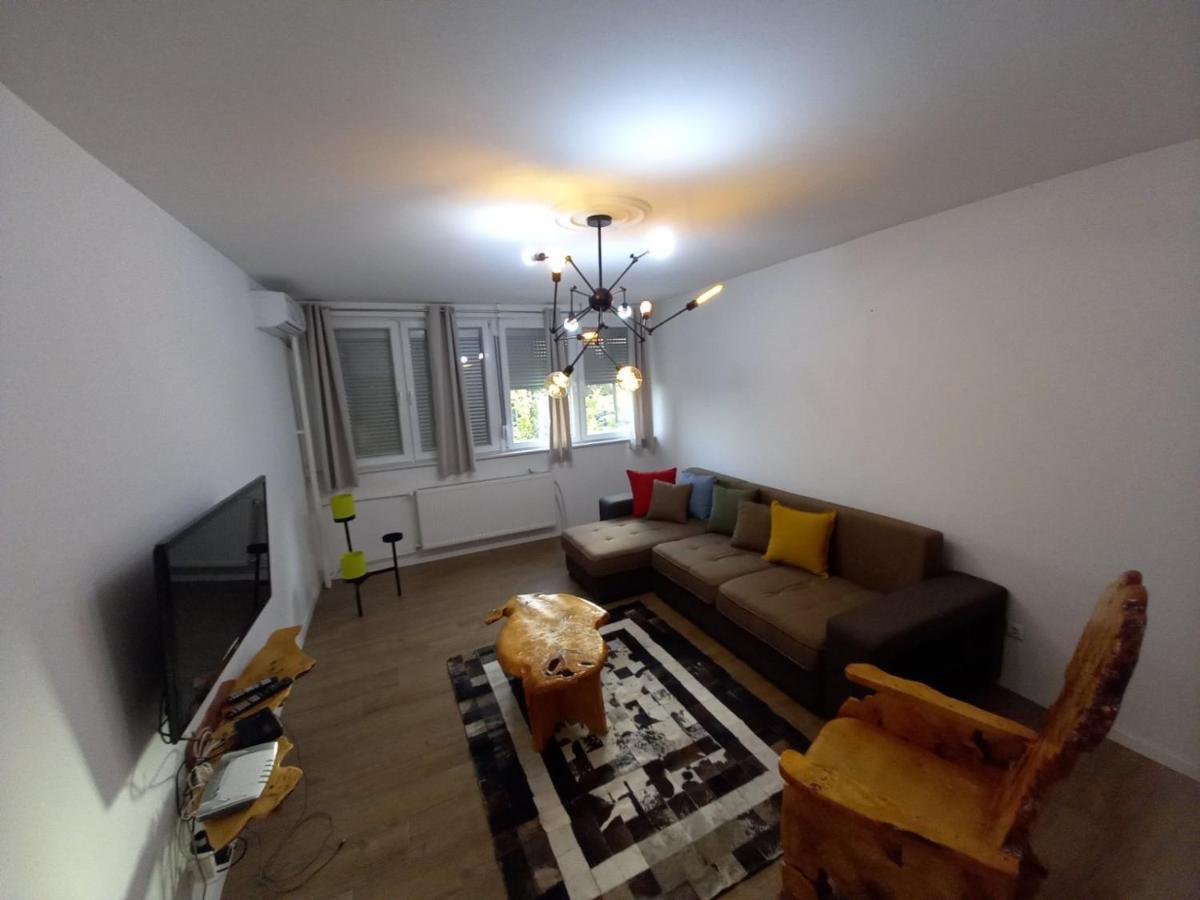 Aaa Apartment Priştine Dış mekan fotoğraf